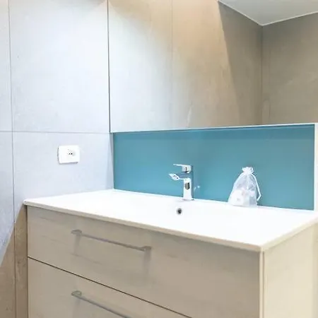 Exclusive Modern *