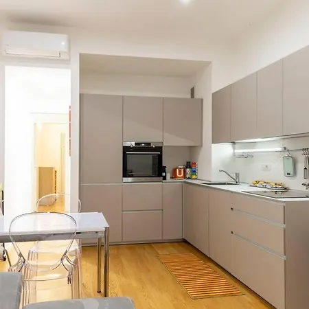 Exclusive Modern Apartment Milan
